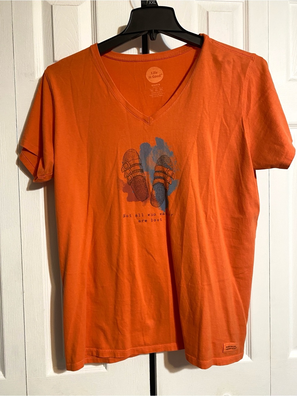 Life is Good Cotton vneck tee shirt size XL